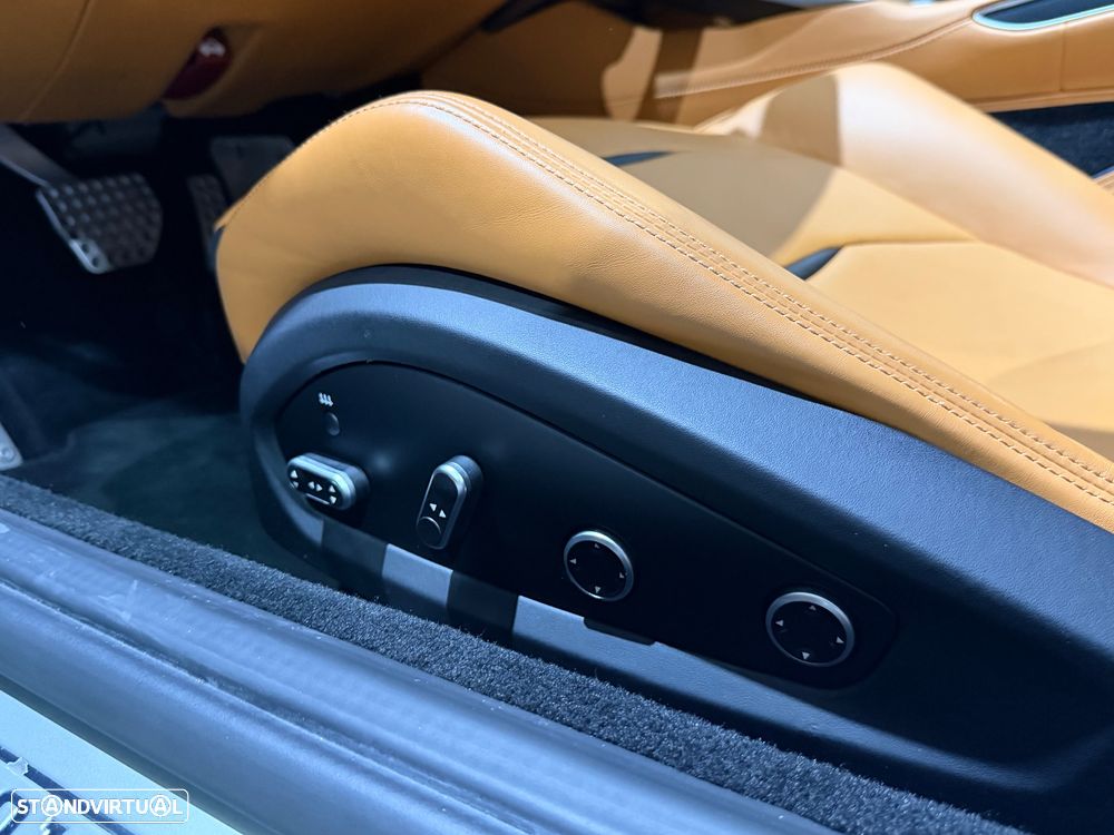 Ferrari GTC4 Lusso - 46