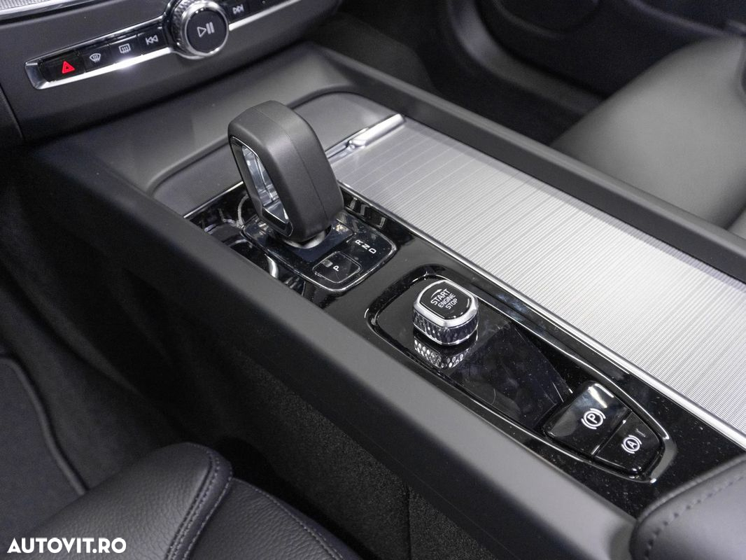 Volvo XC 60 - 22