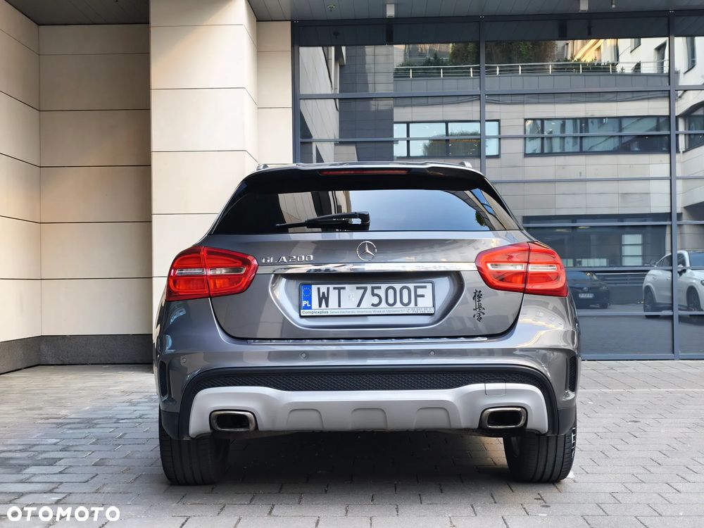 Mercedes-Benz GLA - 19