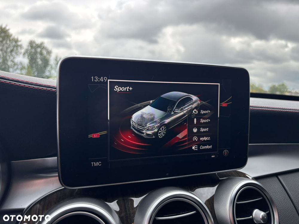 Mercedes-Benz Klasa C AMG 43 4Matic 9G-TRONIC - 35