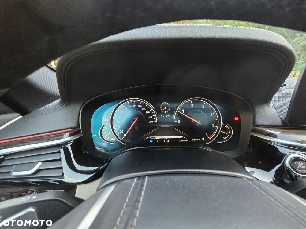 BMW Seria 5 520d xDrive Luxury Line - 38
