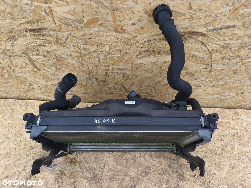 CHŁODNICE WENTYLATOR 3907518 OPEL ASTRA K V 1.6 CDTI - 2
