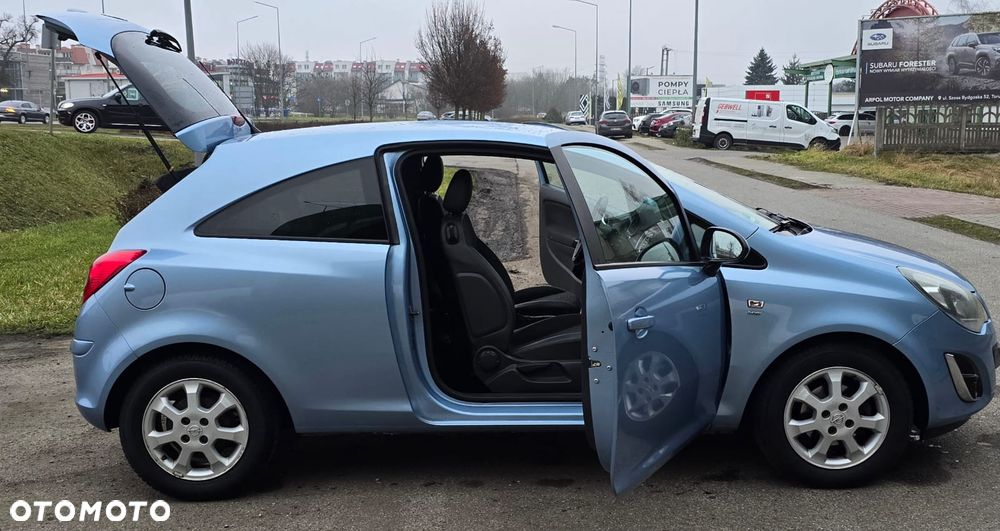 Opel Corsa 1.4 16V Energy - 9