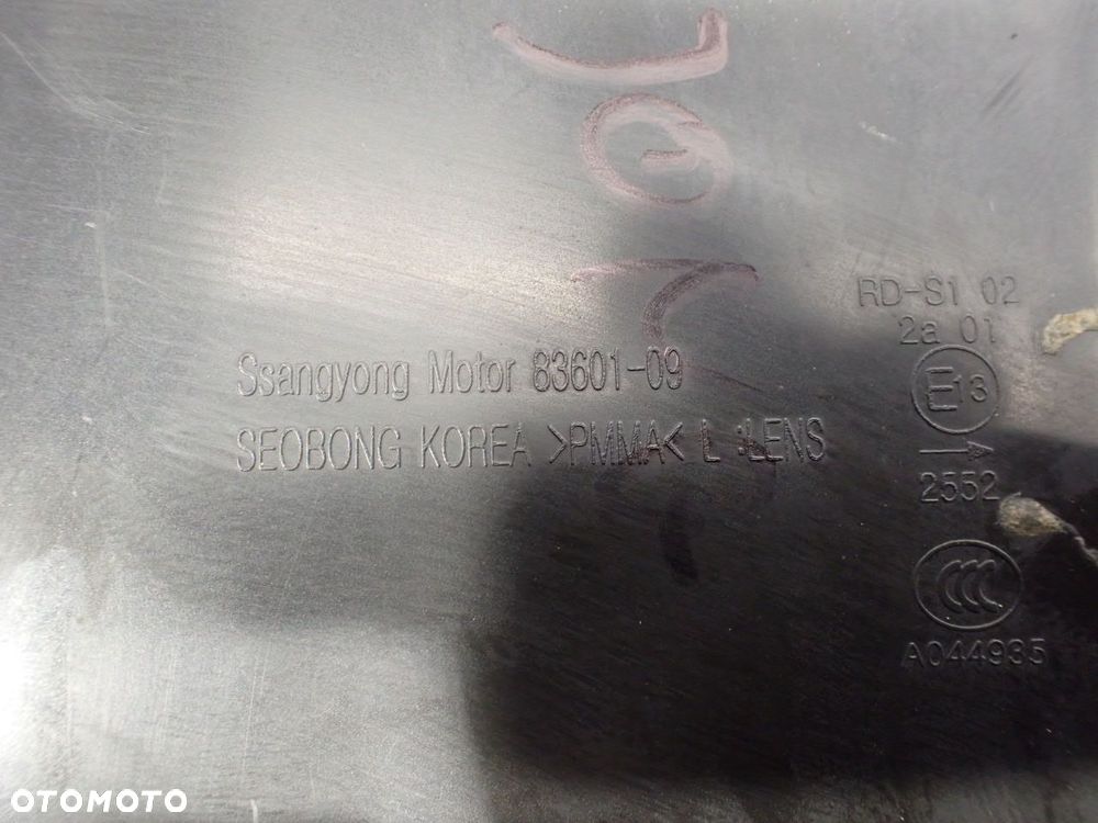 LAMPA LEWA TYLNA SSANGYONG KYRON 83601-09 - 5