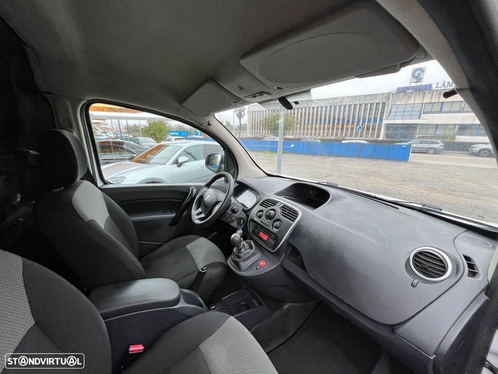 Renault Kangoo 1.5 dCi Maxi Business 3L (Longa) - 22