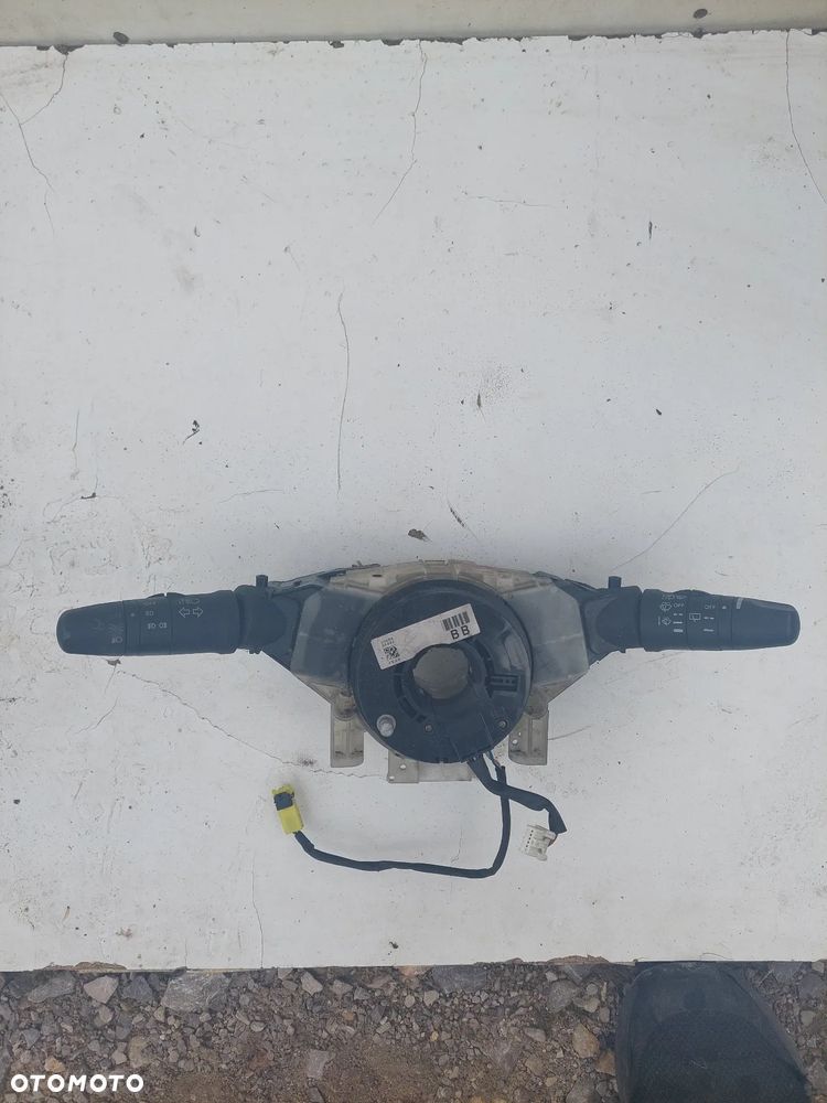 PRZEŁĄCZNIK ZESPOLONY ŚWIATEŁ TAŚMA Nissan Primera P12