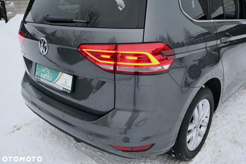 Volkswagen Touran 2.0 TDI SCR Highline - 38