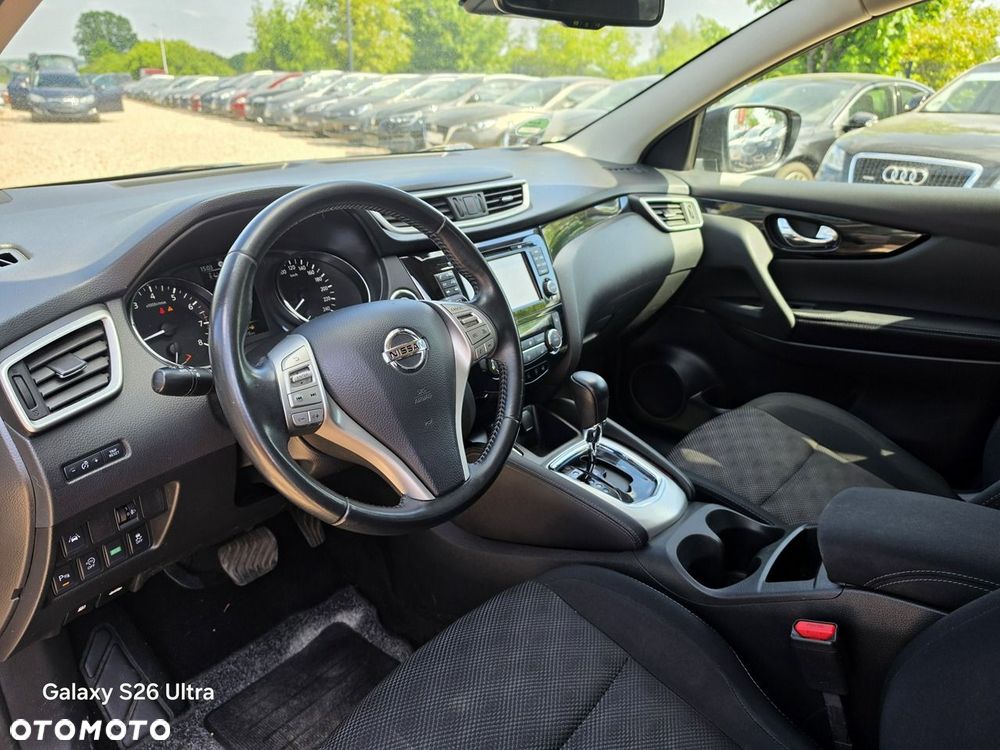 Nissan Qashqai 1.2 DIG-T Xtronic N-Connecta - 28