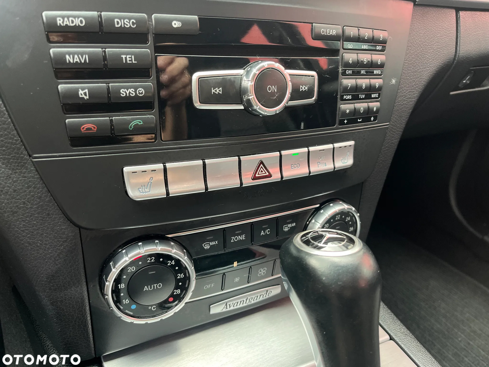 Mercedes-Benz Klasa C 180 T BlueEFFICIENCY 7G-TRONIC Avantgarde - 12