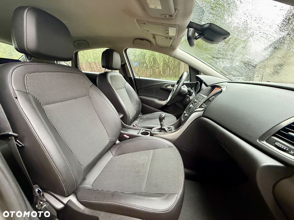 Opel Astra 1.7 CDTI Cosmo - 36