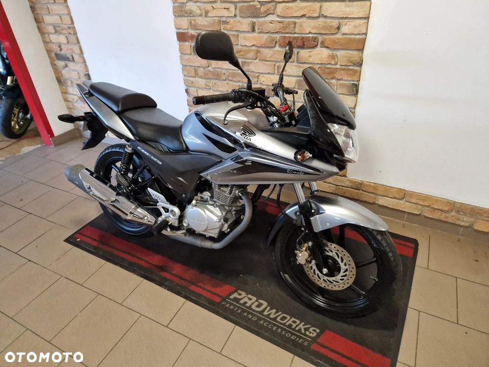 Honda CBF - 2