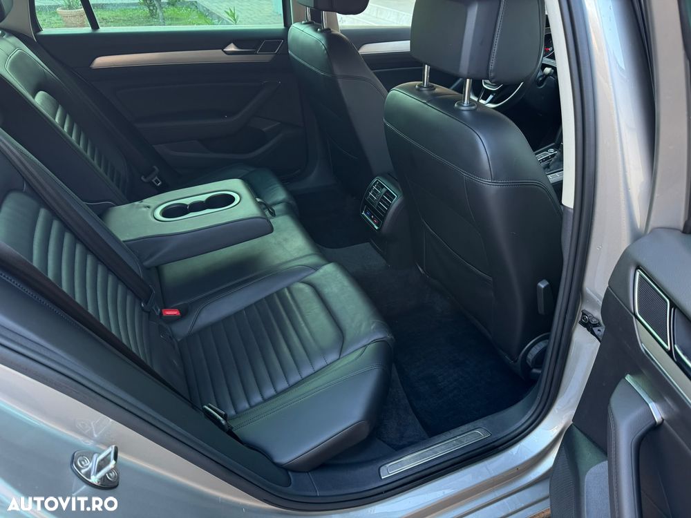 Volkswagen Passat 2.0 TDI SCR DSG Highline - 9