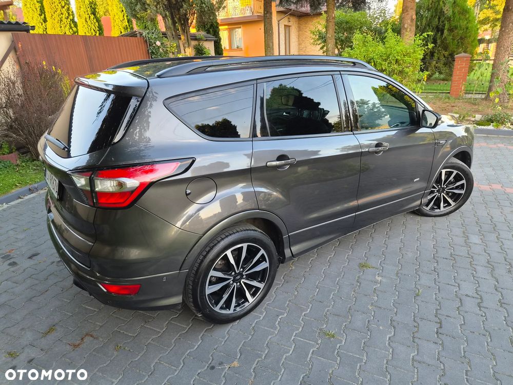 Ford Kuga 2.0 TDCi 4x4 ST-Line - 4