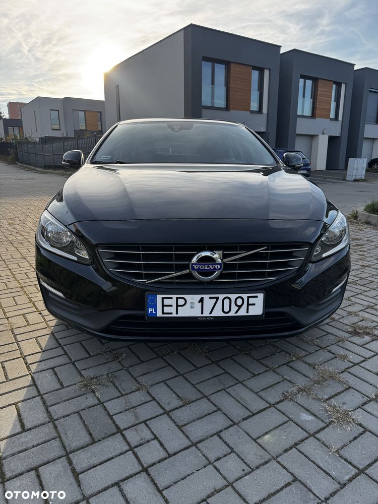 Volvo V60 D4 Momentum - 3