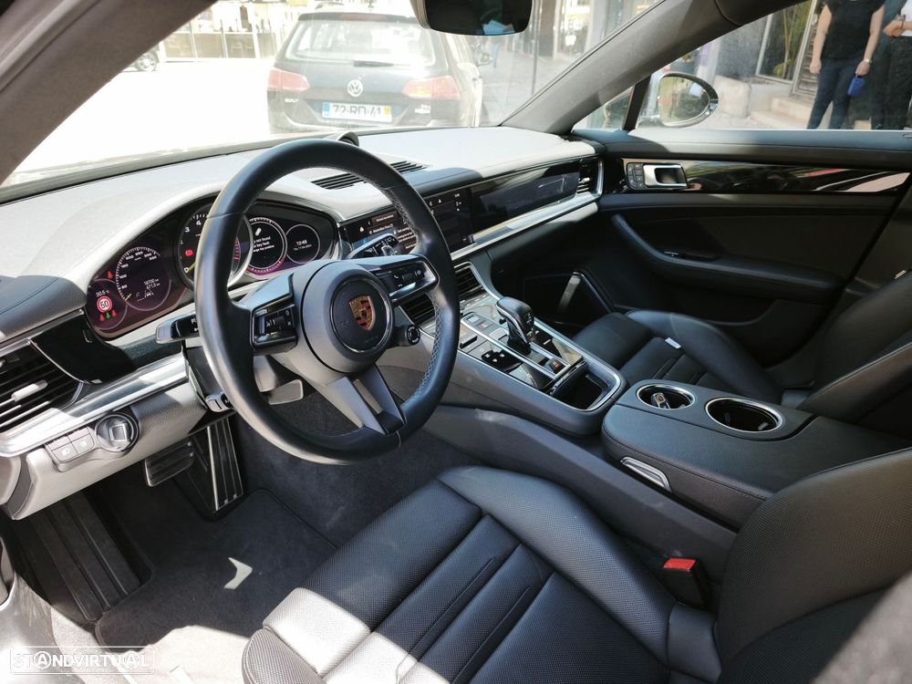 Porsche Panamera Sport Turismo 4S E-Hybrid - 3
