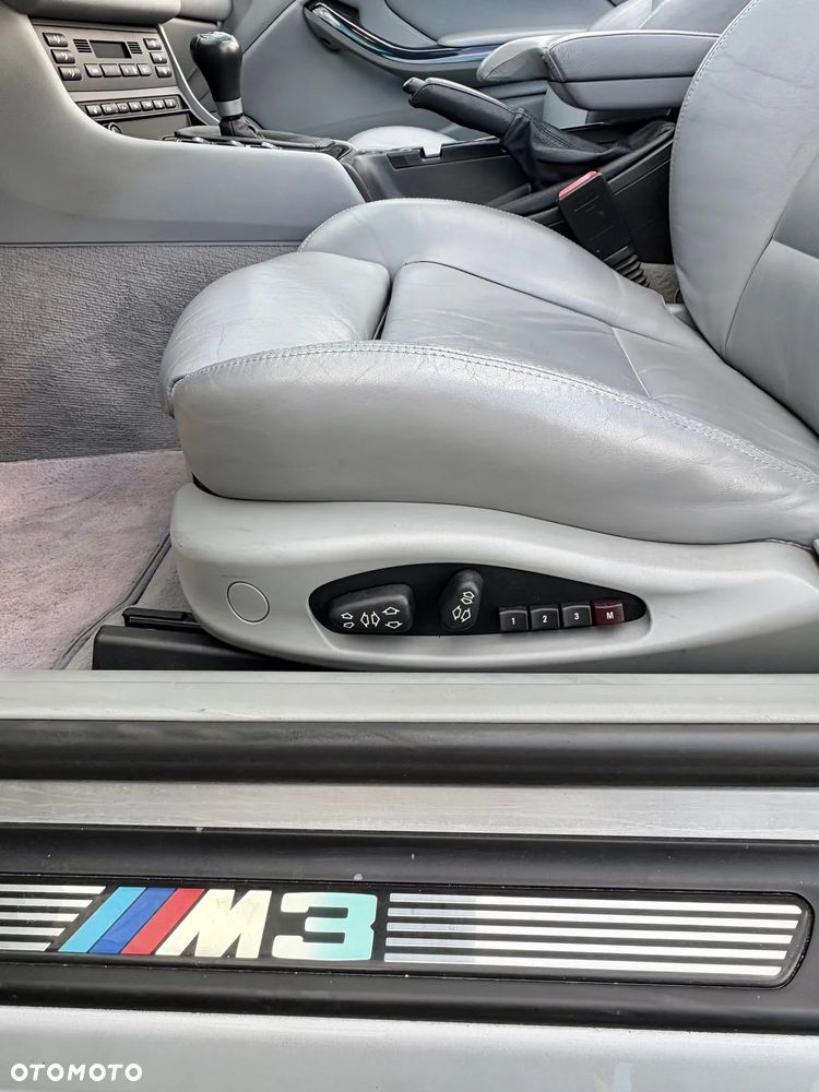 BMW M3 Standard - 16