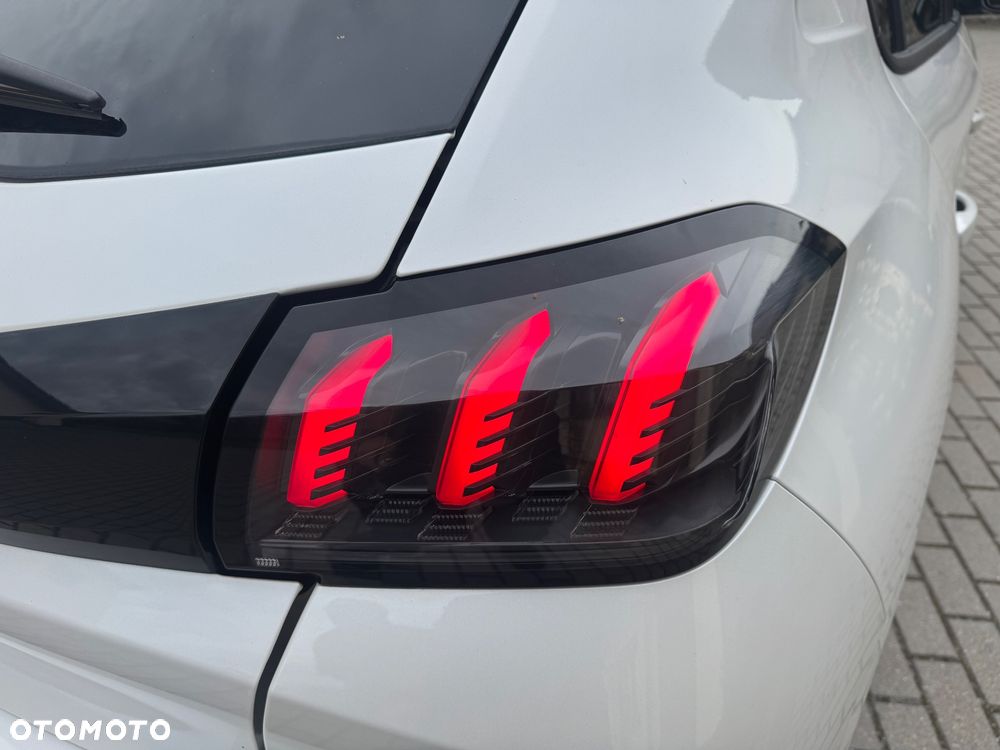 Peugeot 208 PureTech 100 Allure Pack - 19
