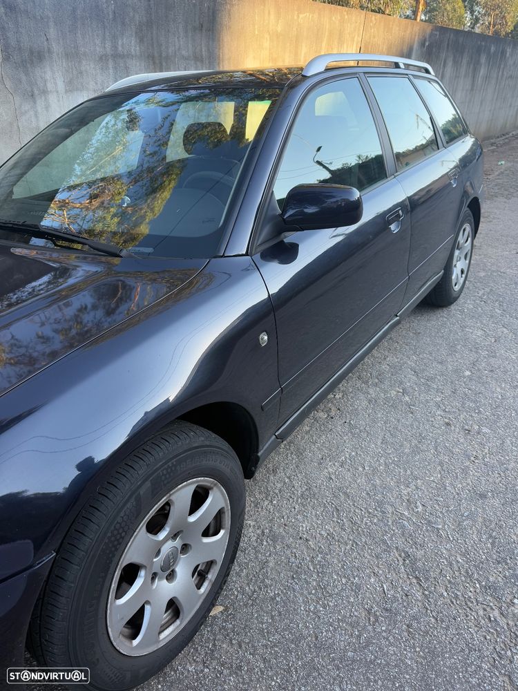 Audi A4 Avant 1.6 Confort - 4