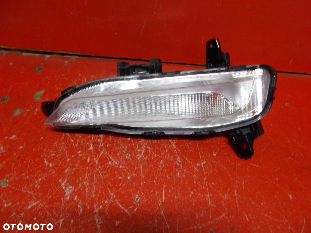 KIA OPTIMA IV 92304-D4500 KIERUNKOWSKAZ - 1