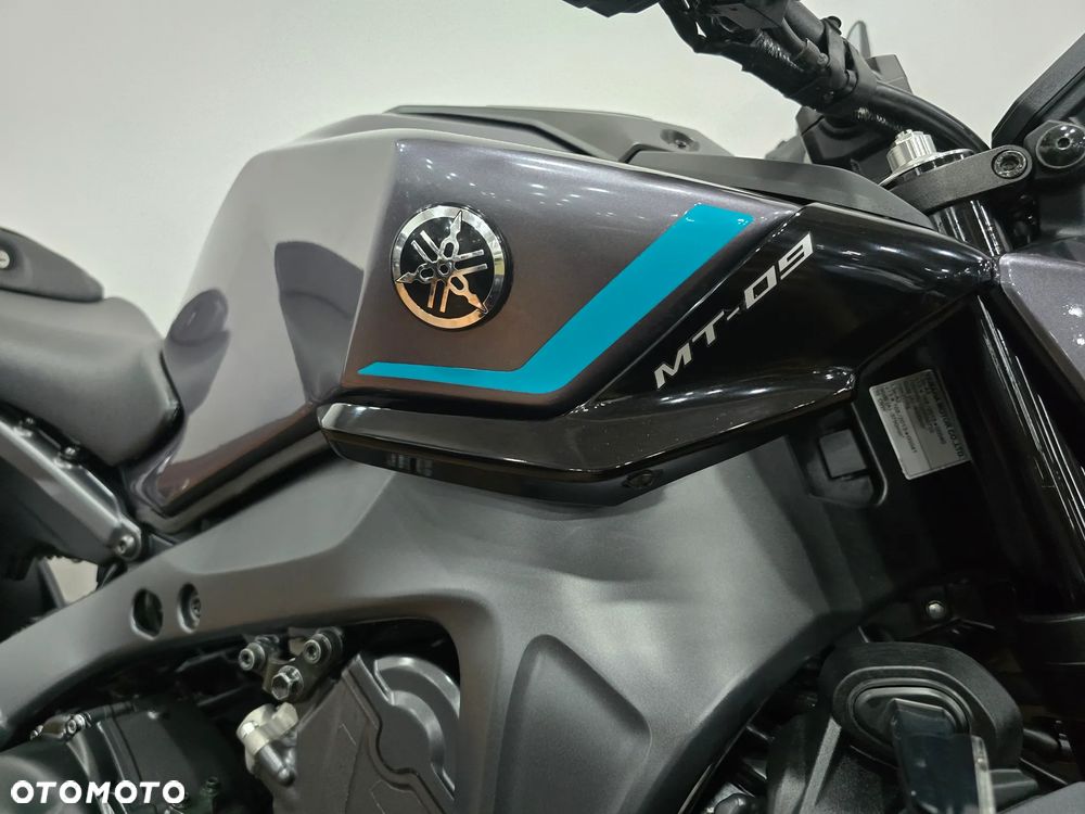 Yamaha MT - 17