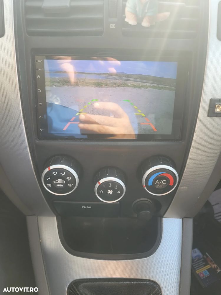 Hyundai Tucson 2.0 DOHC 2WD - 7