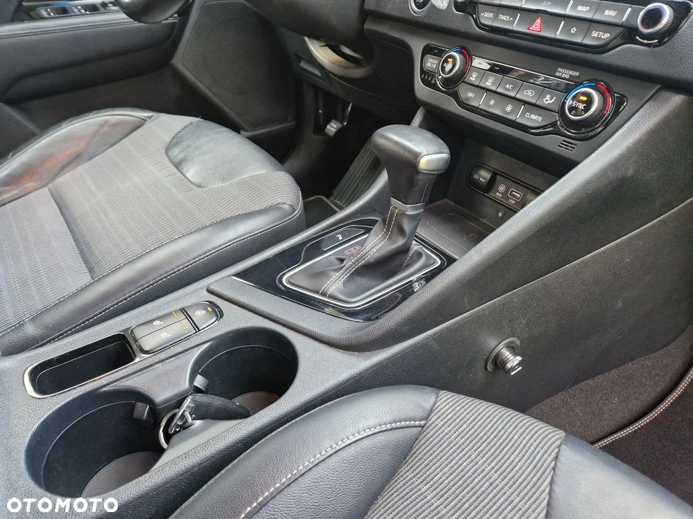 Kia Niro 1.6 GDI Hybrid XL - 12