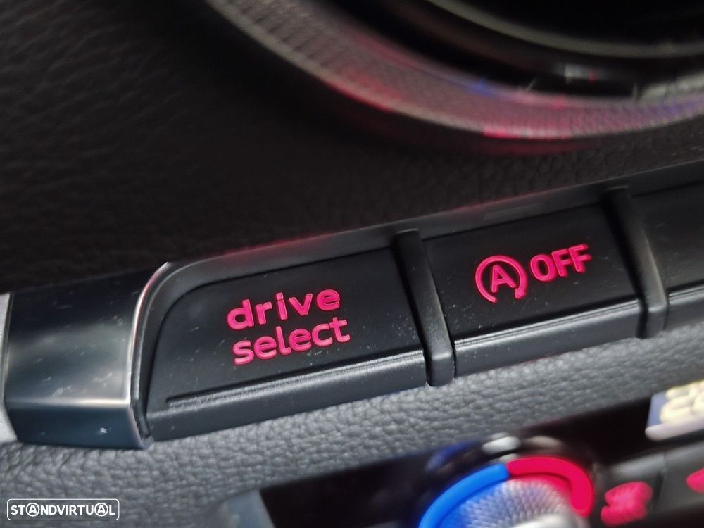 Audi A3 Cabrio 2.0 TDi Sport - 32