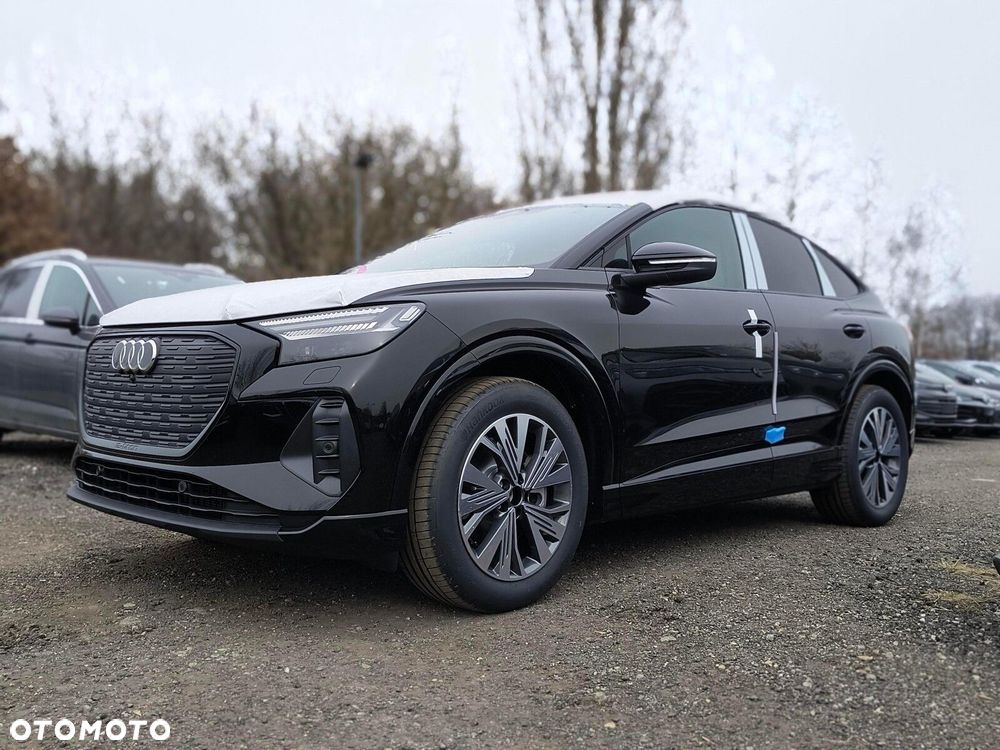Audi Q4 Sportback e-tron - 1