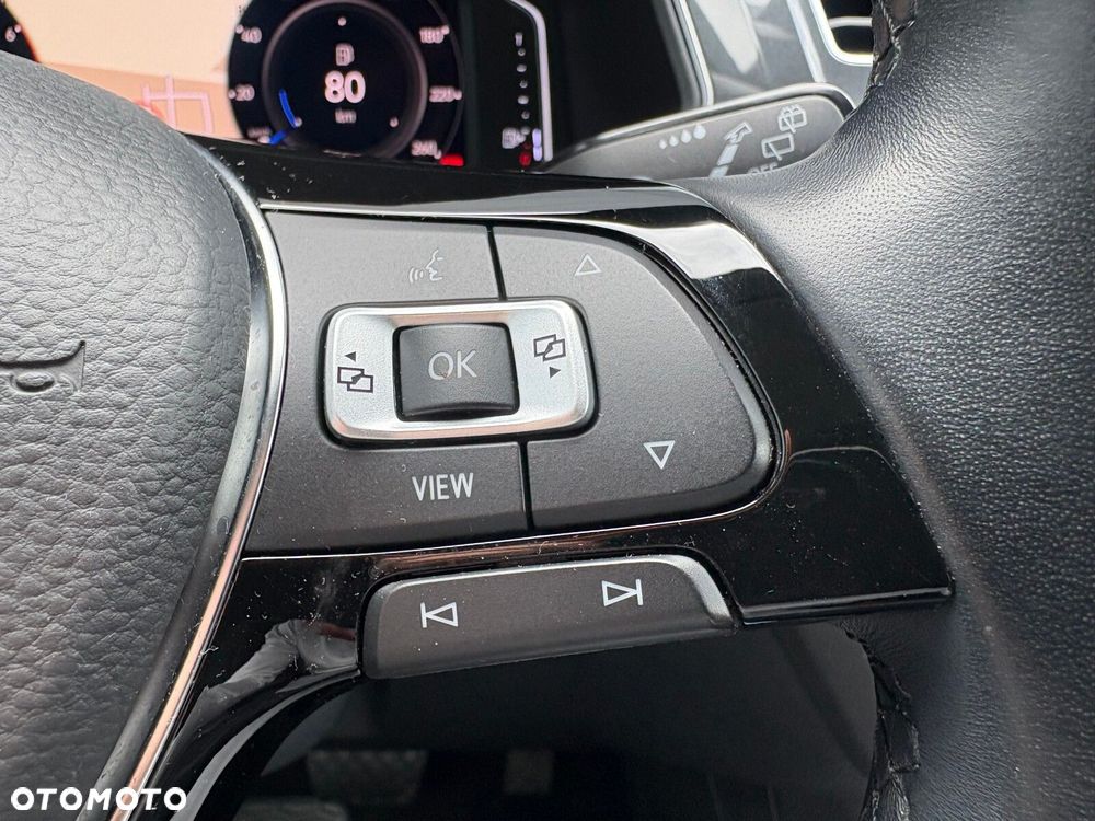 Volkswagen Tiguan - 26