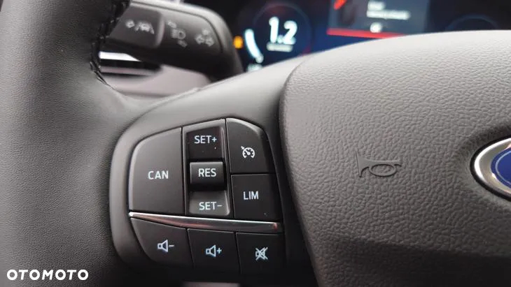 Ford Focus 1.0 EcoBoost mHEV Active X - 11