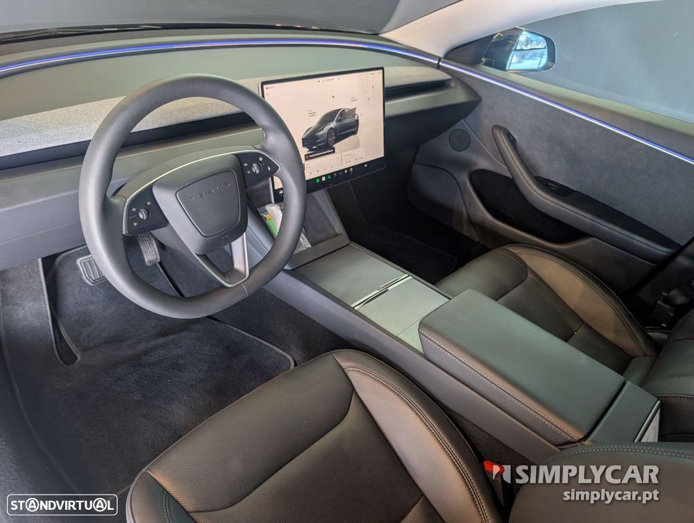 Tesla Model 3 - 6