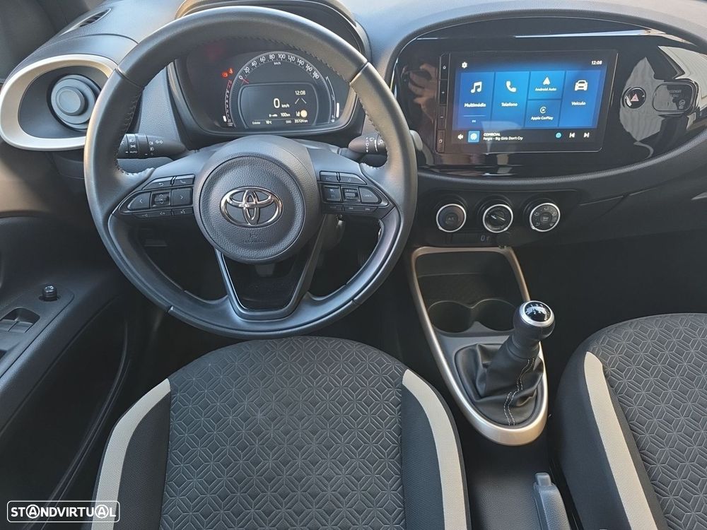 Toyota Aygo X - 13