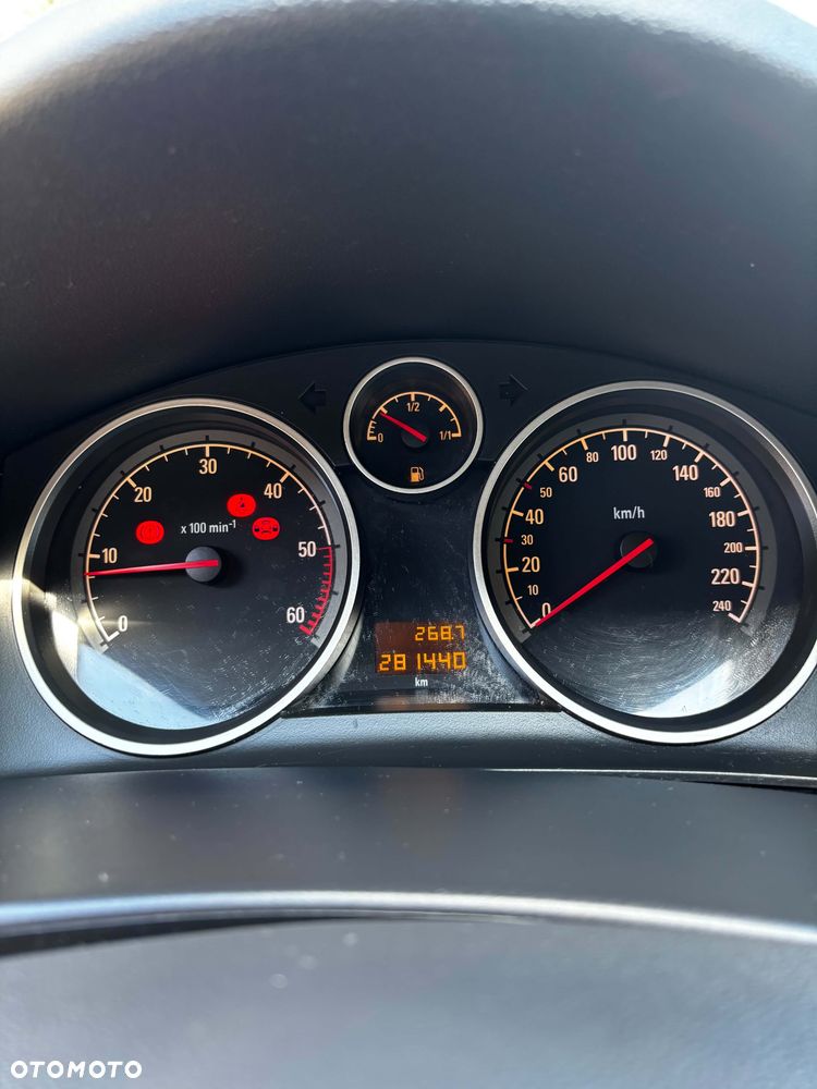 Opel Astra 1.9 CDTI Sport - 19