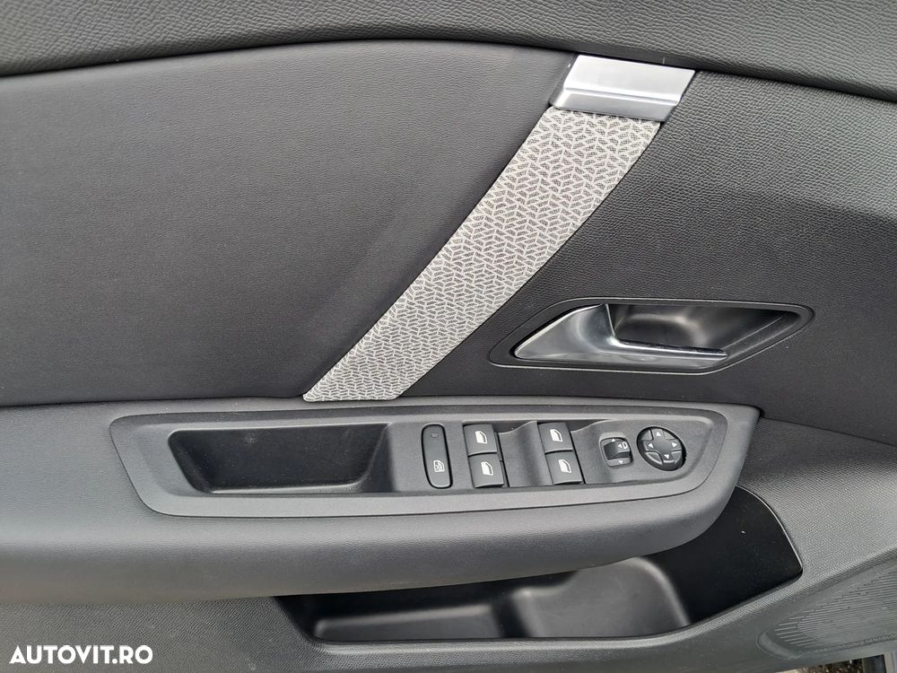 Citroën C4X MAX - 12