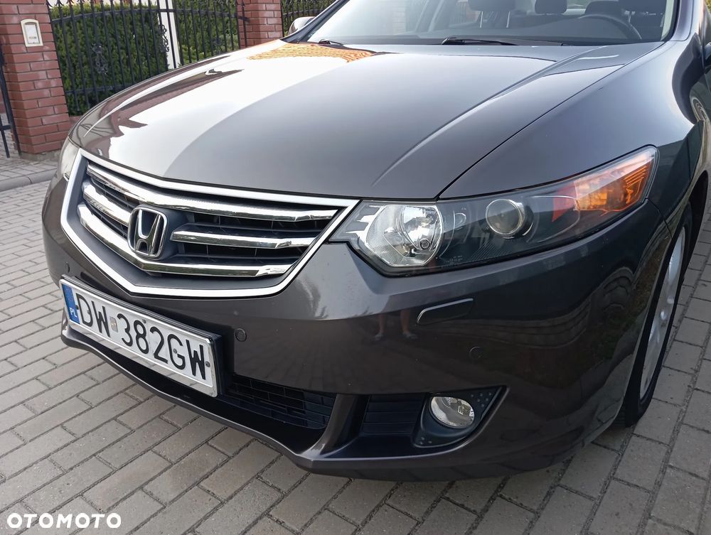 Honda Accord 2.0 Executive - 23