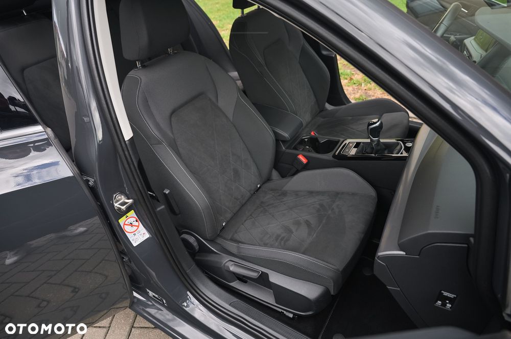 Volkswagen Golf 2.0 TDI Style - 25