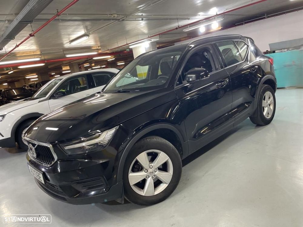 Volvo XC 40 1.5 T2 Momentum Core - 2