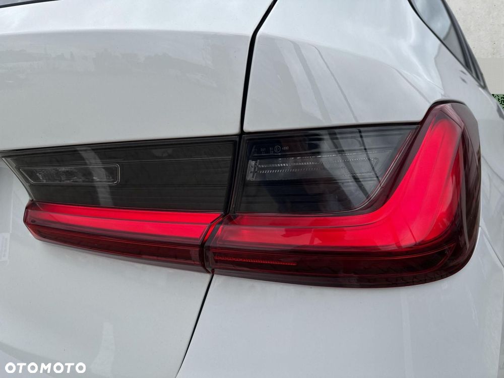 BMW Seria 3 318i Advantage - 26