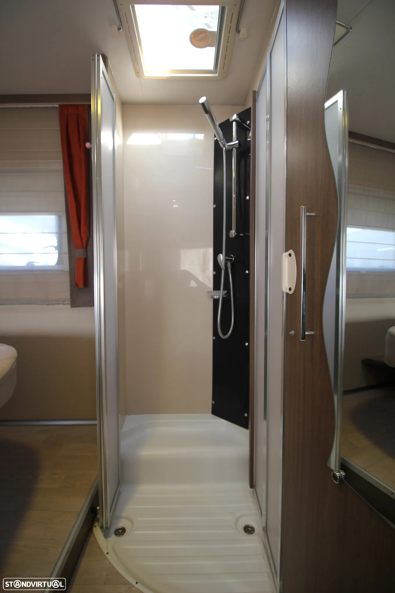 Challenger Graphite 119 EB *CAMA CENTRAL+BASCULANTE* - 10