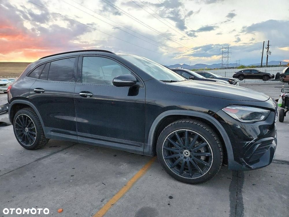 Mercedes-Benz GLA 2021