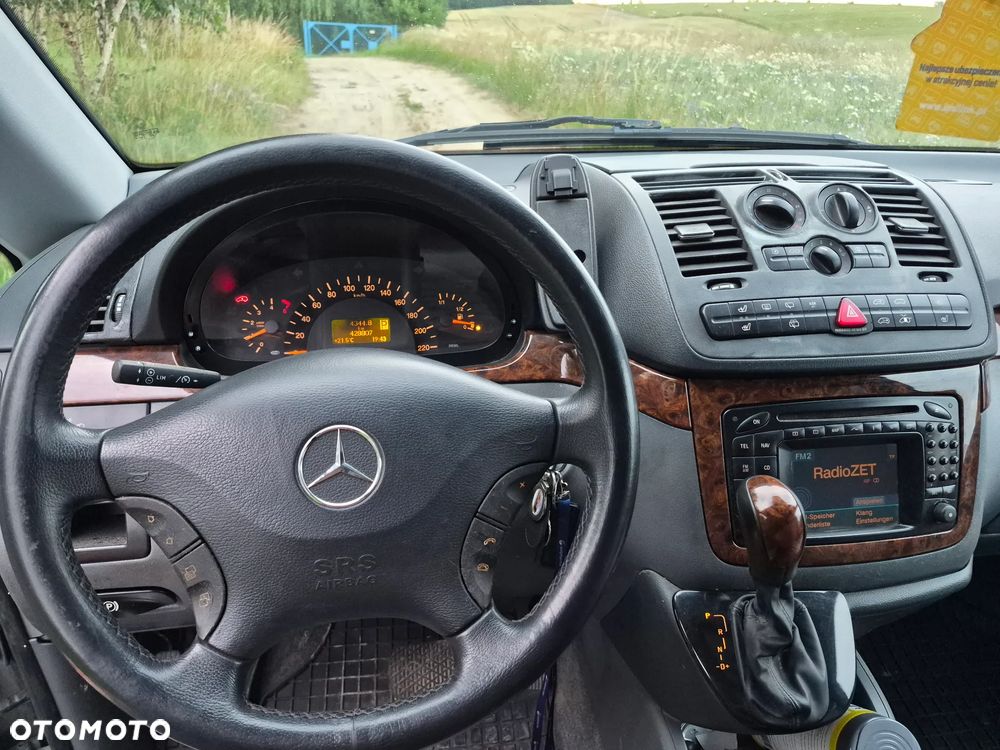 Mercedes-Benz Viano - 10