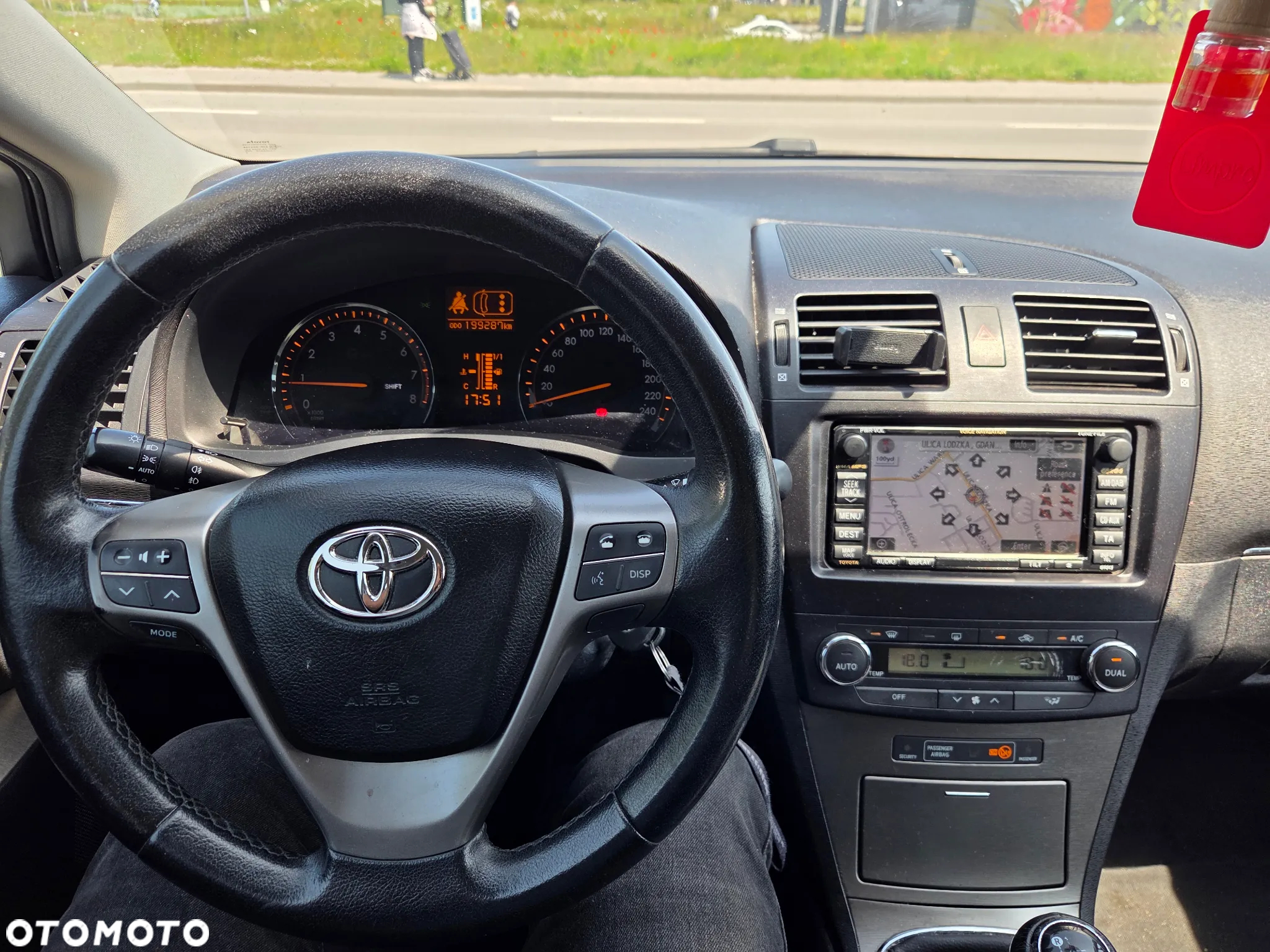 Toyota Avensis 1.8 Sol plus NAVI - 7