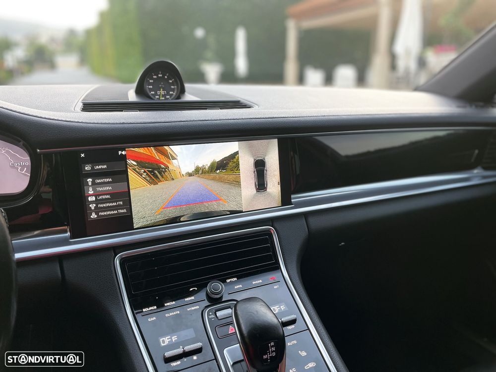 Porsche Panamera 4 E-Hybrid - 22