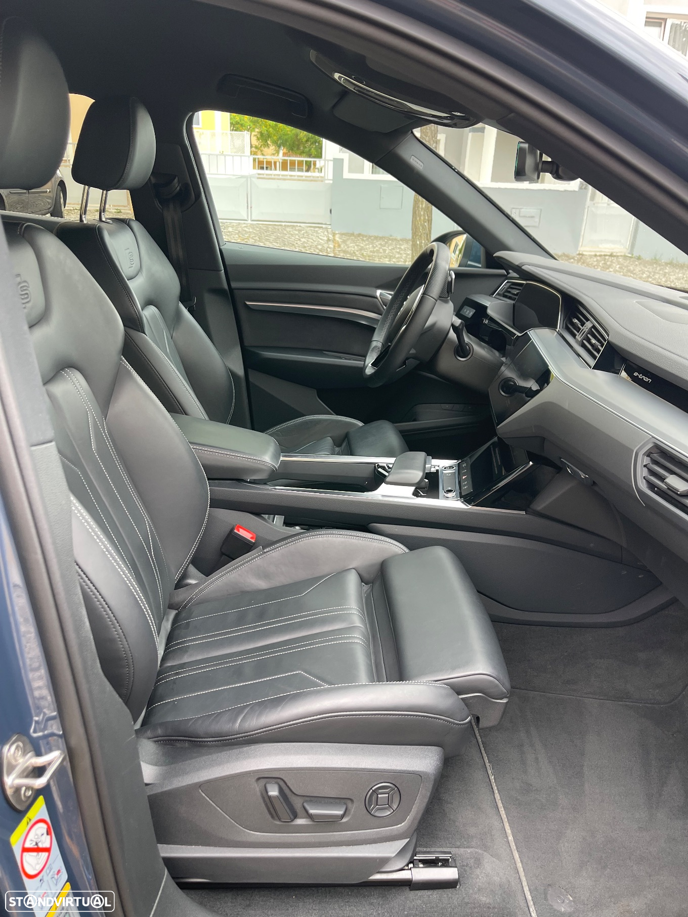 Audi Q8 e-Tron Sportback - 11