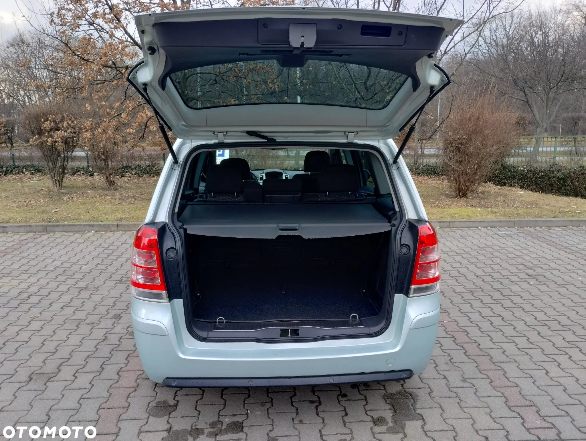 Opel Zafira 1.8 - 13
