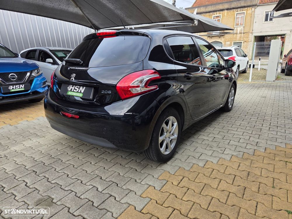 Peugeot 208 1.4 HDi SE Style - 4