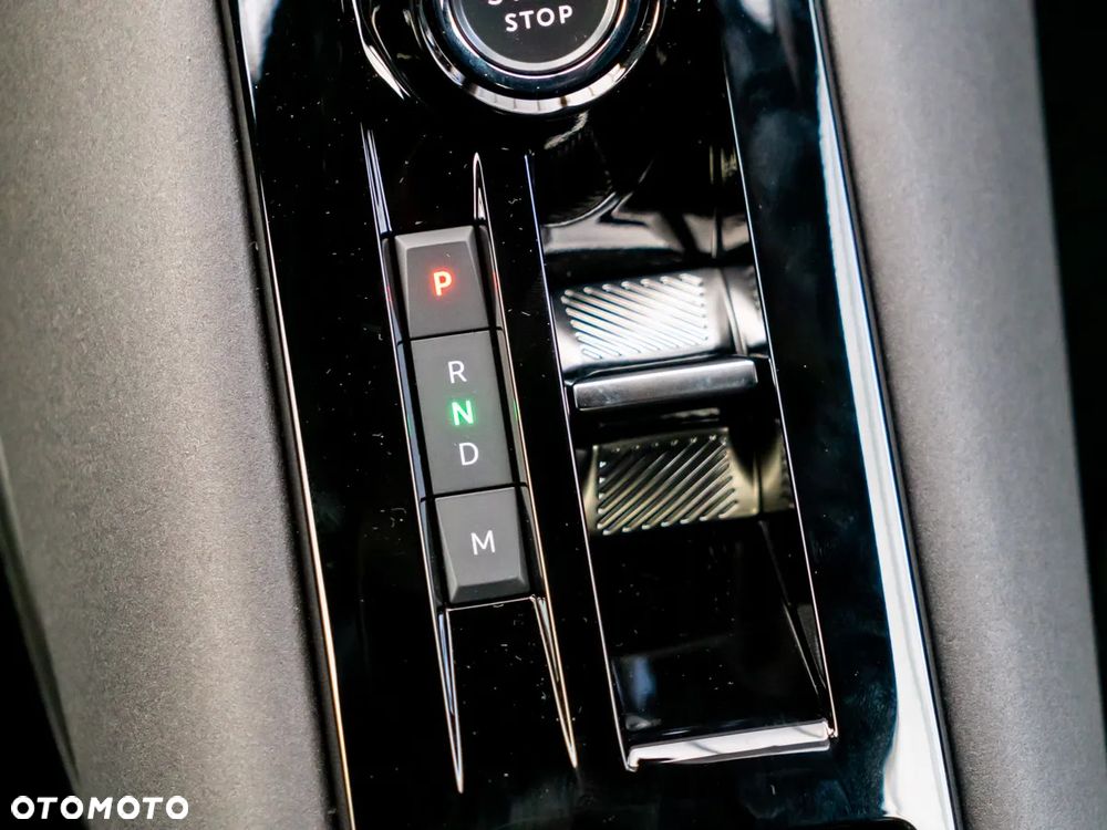 Alfa Romeo Junior 1.2 mHEV Ibrida Speciale eDCT - 26