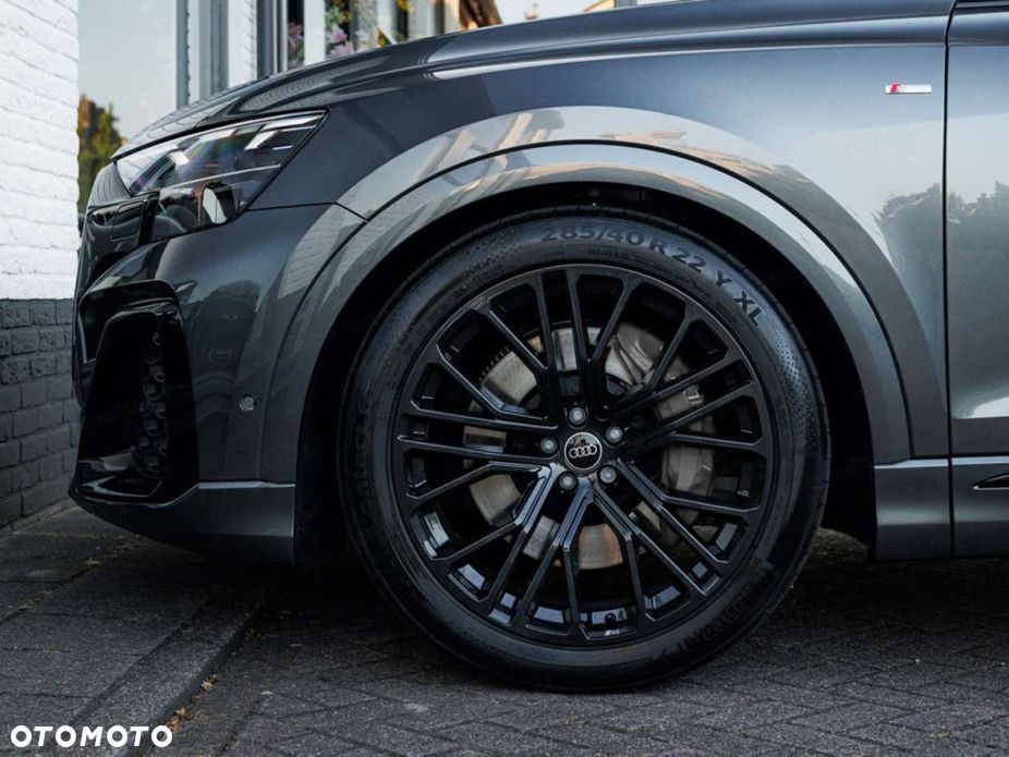 Audi Q8 - 14