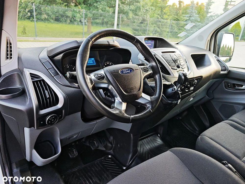 Ford TRANSIT CUSTOM - 21