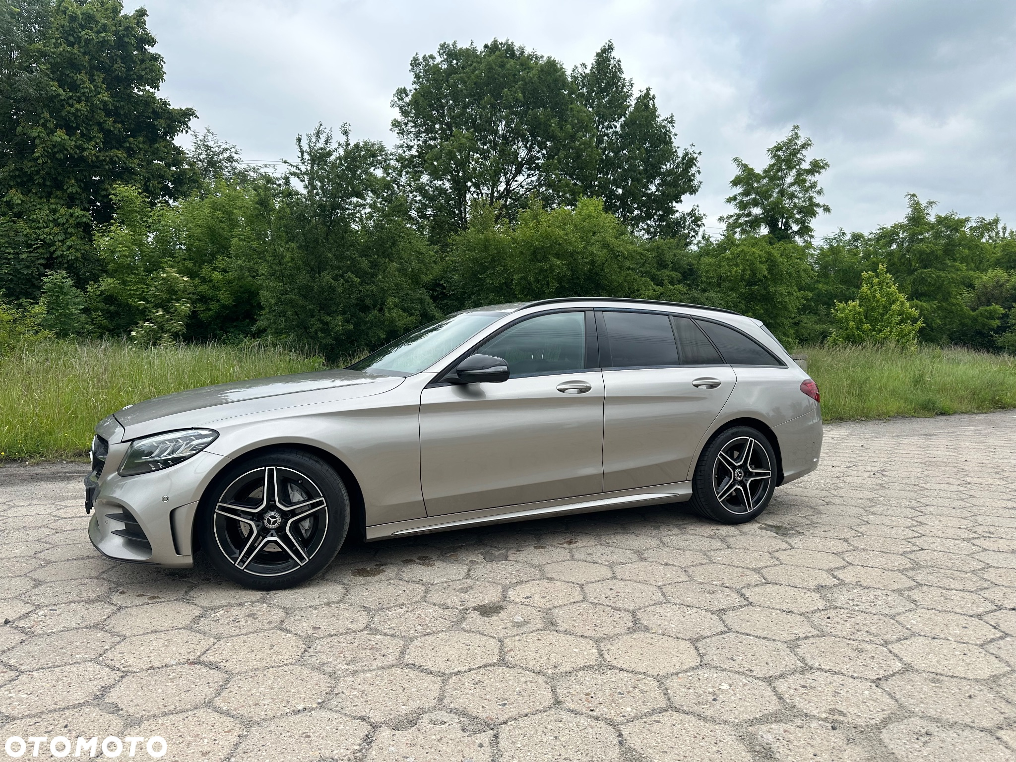 Mercedes-Benz Klasa C 220 d T 9G-TRONIC Night Edition - 2